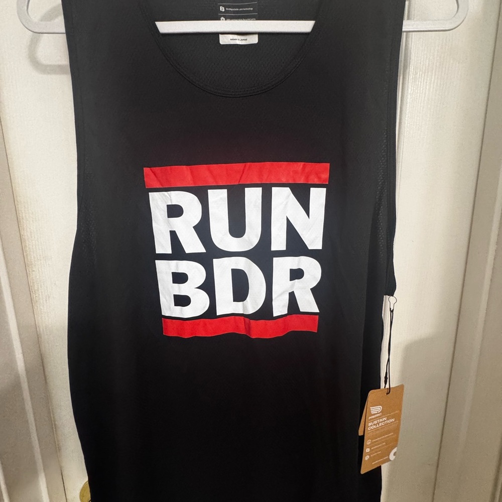 Men’s Pressio Sustain Running Tank - Best Damn Race - Size XL Black
